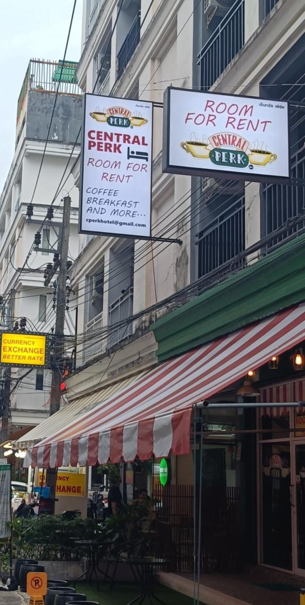 Central Perk Hotel Patong 外观 照片